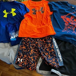 Awesome Under Armour bundle size 5!